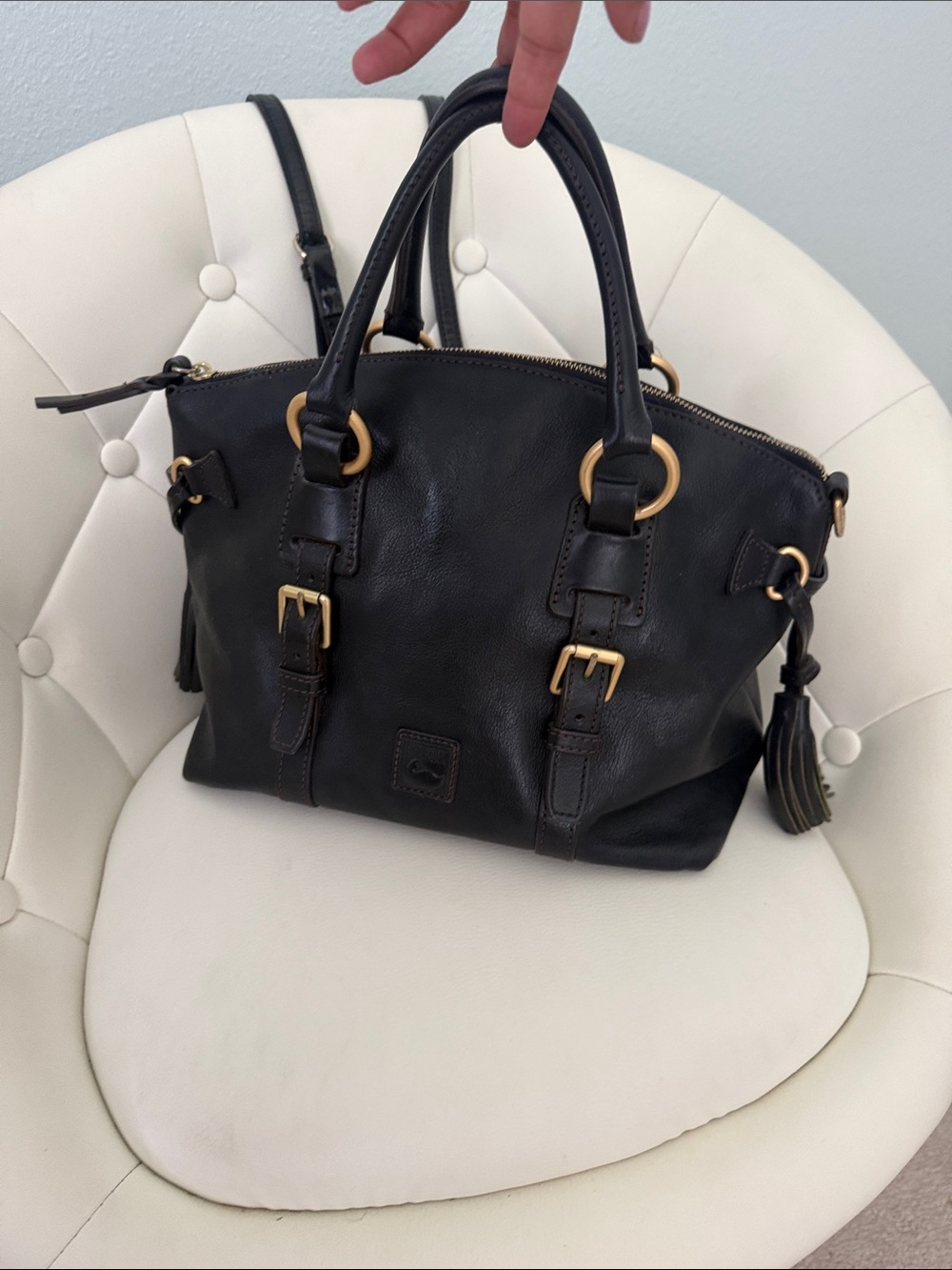 Dooney & Bourke Florentine Black Leather Satchel Bag Gold Accents READ Descripti - Picture 2 of 16